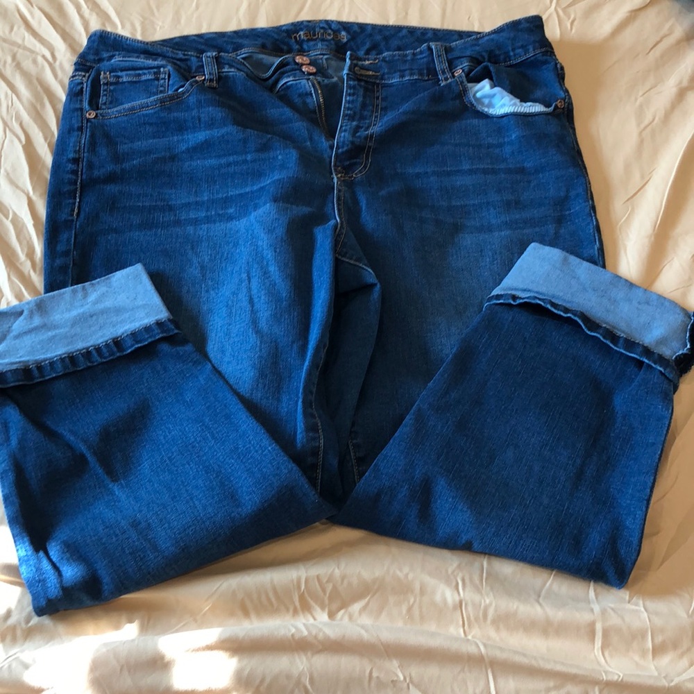 Maurices cuffed Capri Jeans
